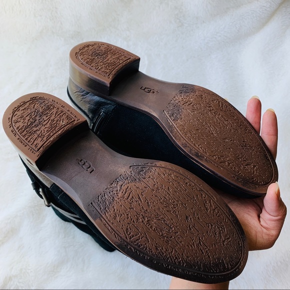 UGG Deanna Boots in Black - Picture 6 of 7